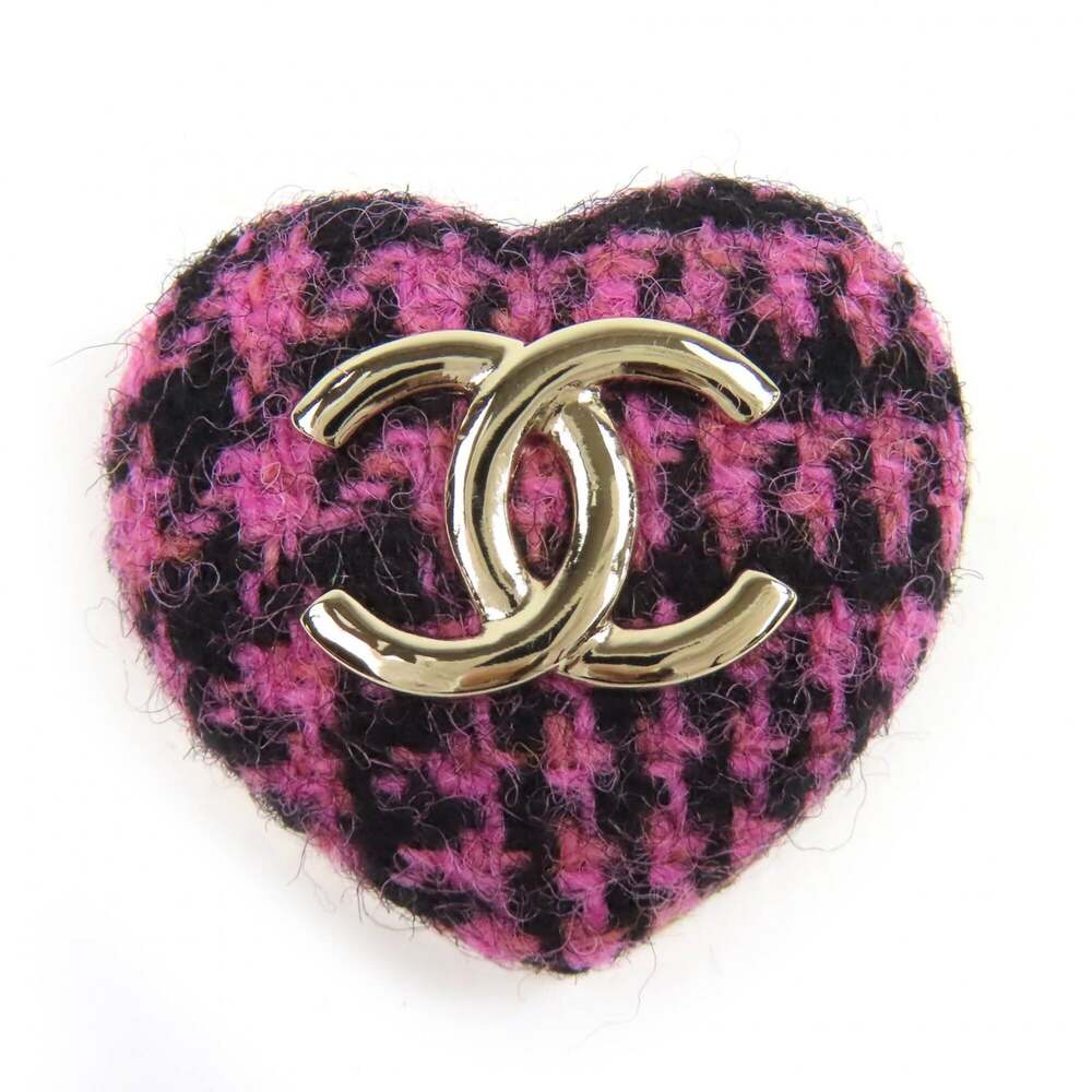 Chanel Cc Logo Heart Brooch Metal #256927C10B - Picture 1 of 6